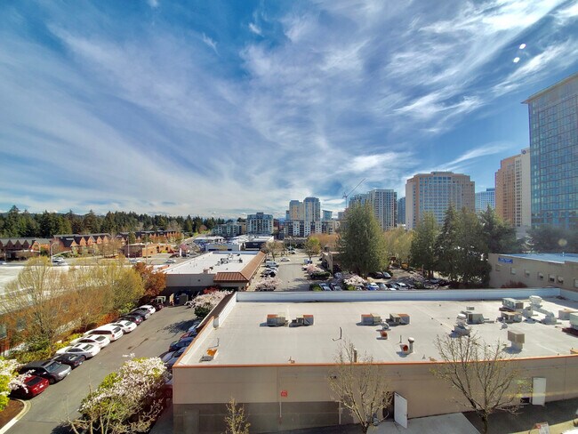 Building Photo - Great Condo For Rent