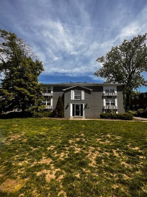 Building Photo - 808 Riverview Dr