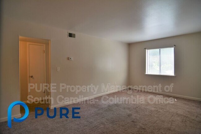 Building Photo - 1658 Horseshoe Dr