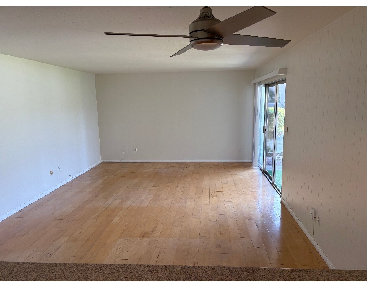 Building Photo - 4095 Bonita Rd
