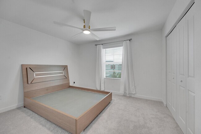 Building Photo - 6371 Windwood Wy