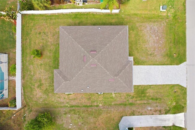 Building Photo - 870 Columbia St