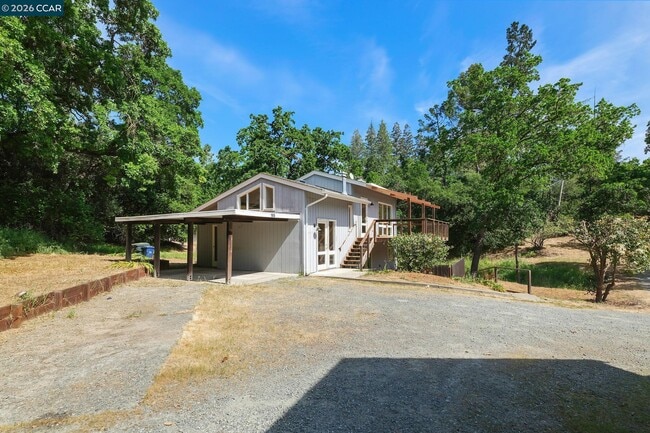 Building Photo - 165 Topaz Ln