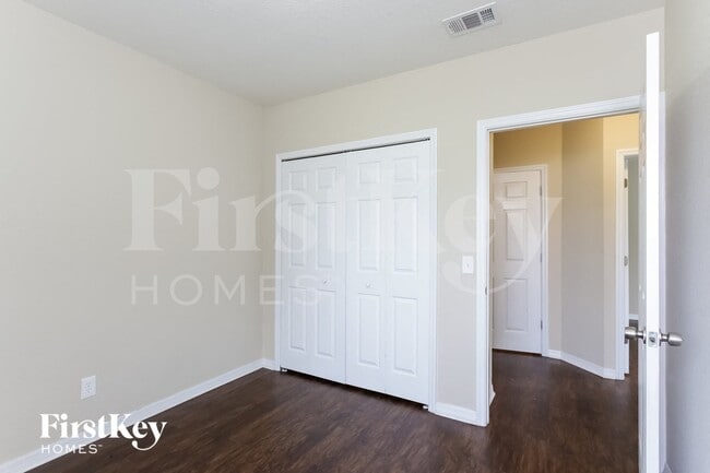 Building Photo - 2598 N Biscayne Dr