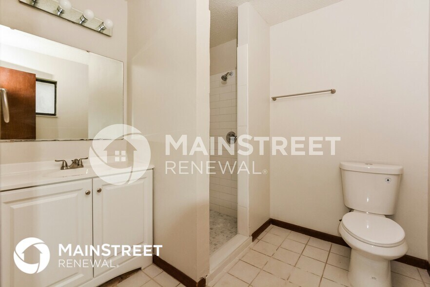 Building Photo - 4020 Park Ave