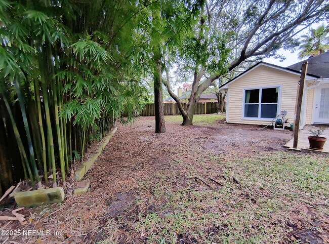 Building Photo - 13636 Capistrano Dr S