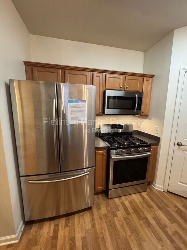 Building Photo - 4805 W Village Way