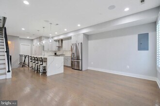 Building Photo - 1632 K St NE