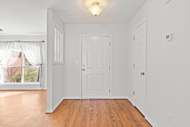 Building Photo - 4407 Southminster Cir