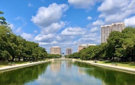 Building Photo - 6841 Staffordshire Blvd