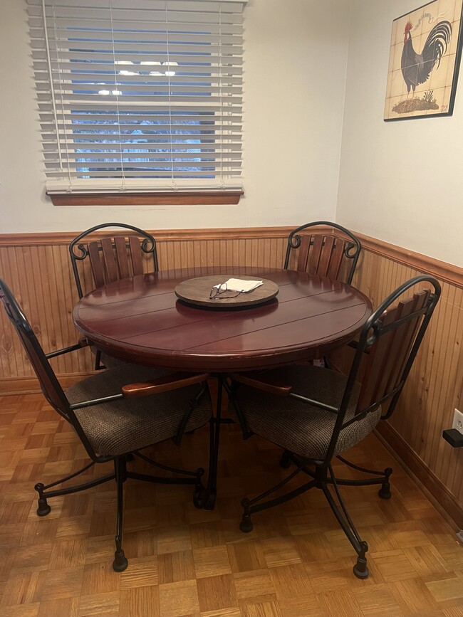 Dining room - 1542 Garst St