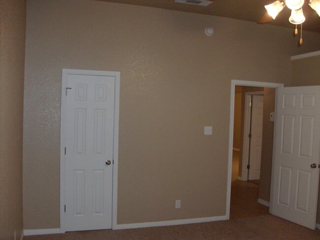 Building Photo - Charming 2 Bed / 2 Bath Duplex in Killeen ...