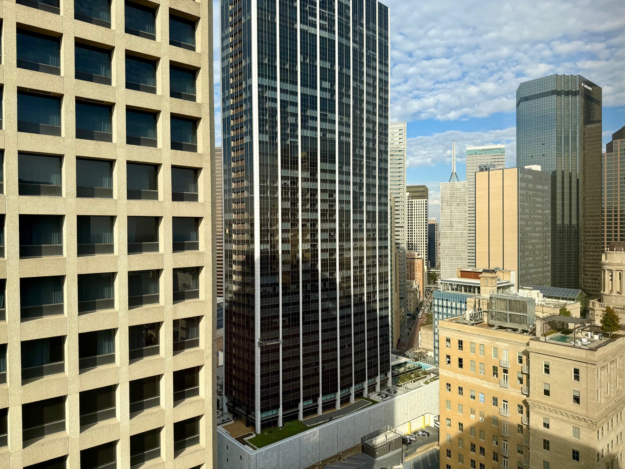 Building Photo - 1200 Main St