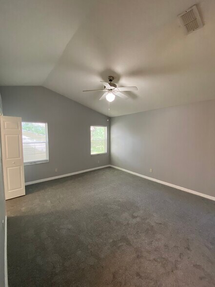 Building Photo - 4627 Dunnie Dr
