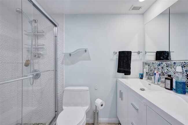 Building Photo - 3180 S Ocean Dr