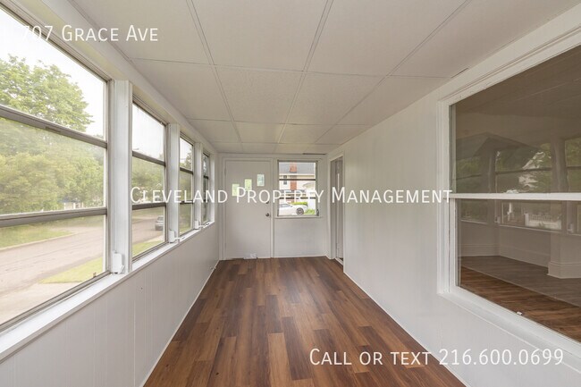 Building Photo - 707 Grace Ave