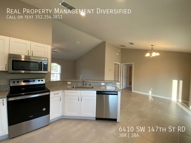 Building Photo - 6410 SW 147th St Rd