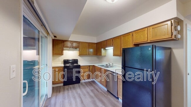 Primary Photo - 445 W Van Buren St