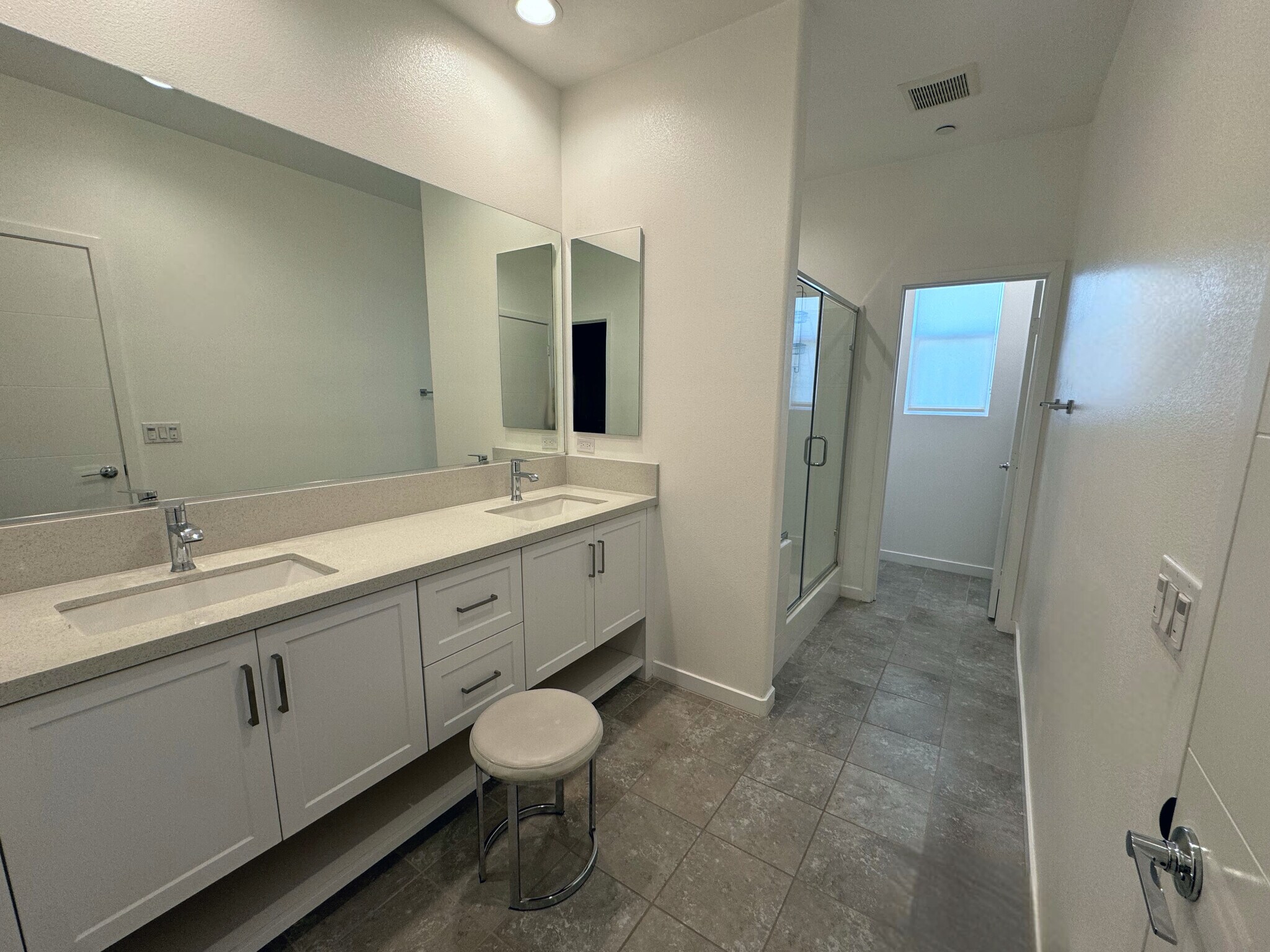 master bath - 13031 Centre Dr