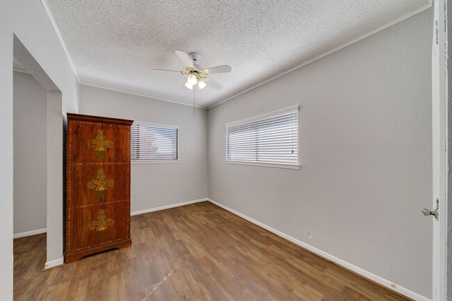 Building Photo - 701 Oakland Hills Ln