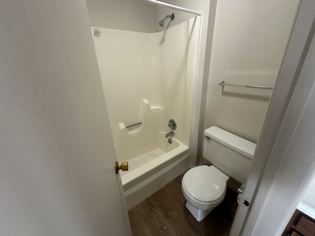 Building Photo - 2518 Leeper Dr