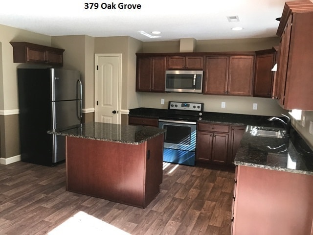 Building Photo - 379 Oak Grove Rd