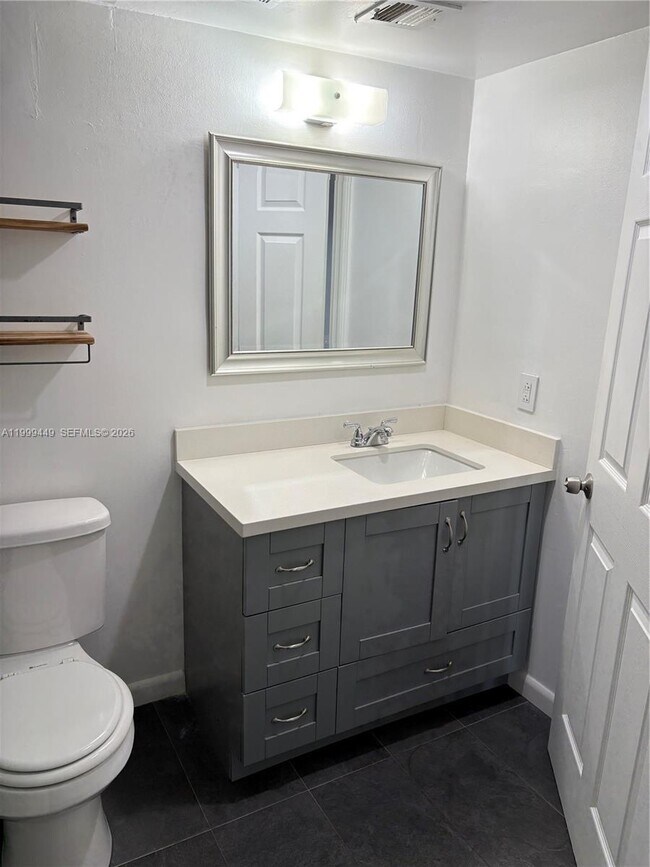 Building Photo - 17565 NW 67th Pl