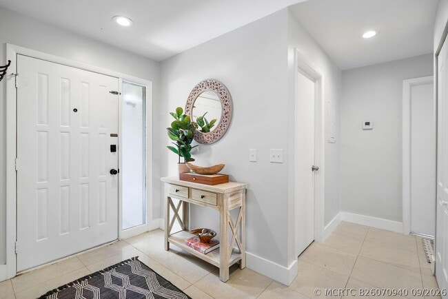 Building Photo - 13095 Belhaven Ct
