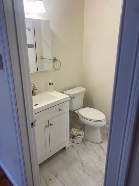 Building Photo - 520 Main St