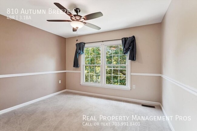 Building Photo - 810 Autumn Breeze Ct