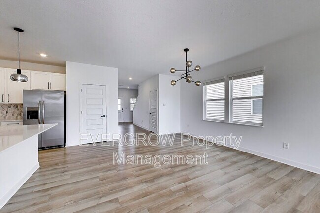 Building Photo - 4543 Nokes Pl