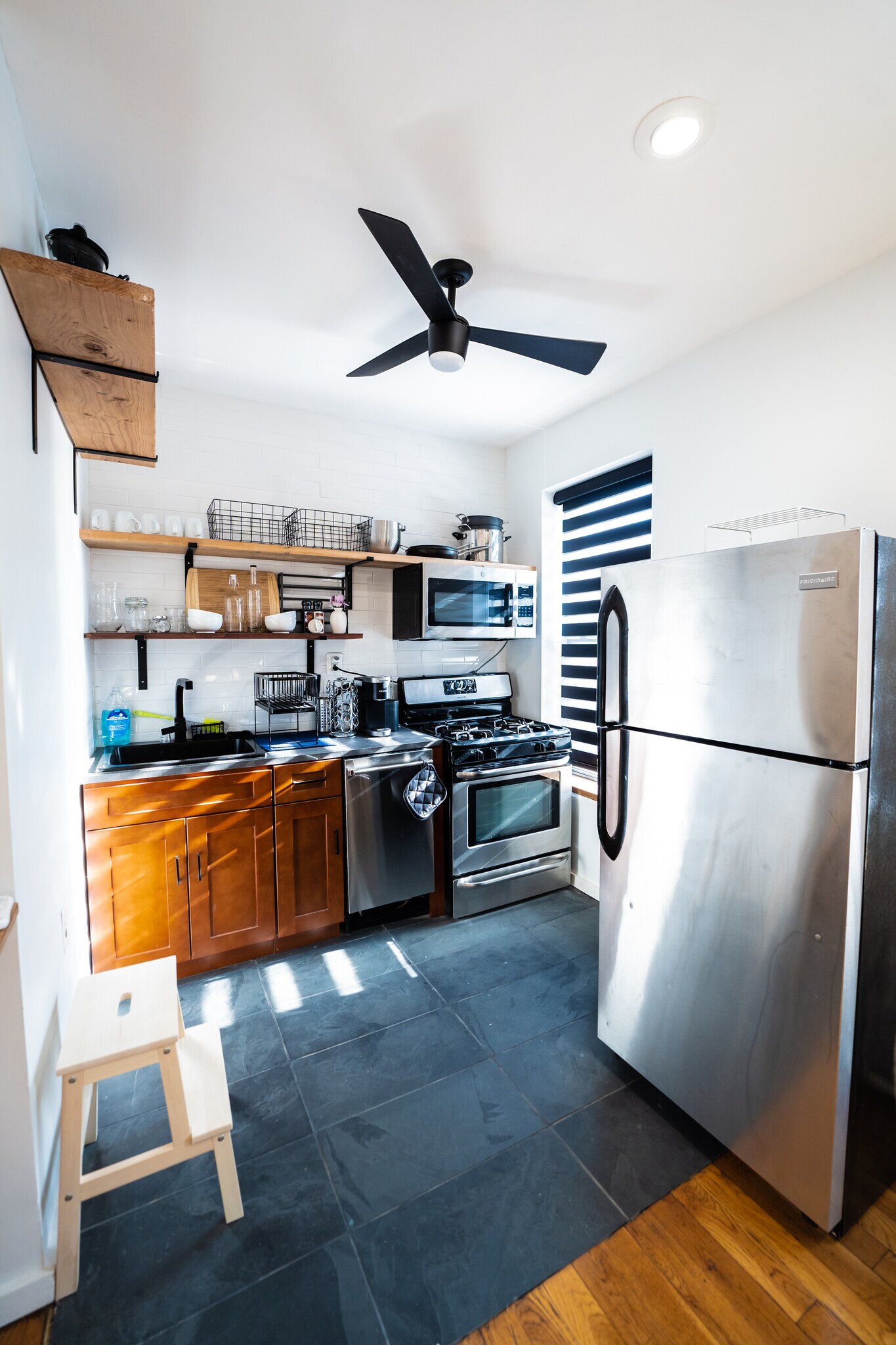 Building Photo - 244 Clifton Pl