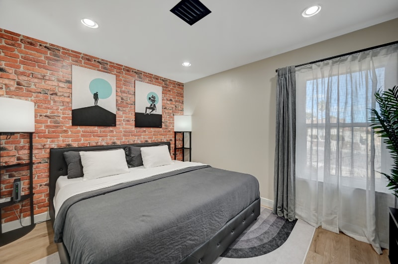 Building Photo - 2239 Heavenly View Dr