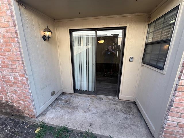 Building Photo - 2450 Sunflower Dr