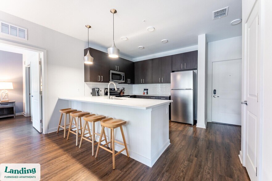 Building Photo - 1225 Utica Dr