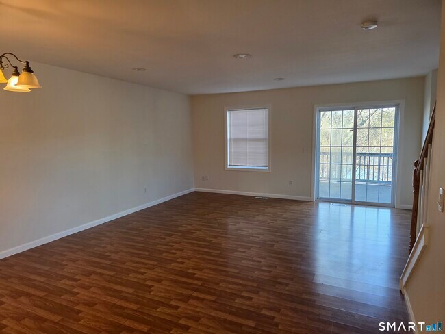 Building Photo - 148 Mathewson St