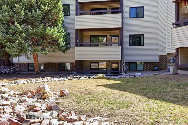 Building Photo - $1,345.95, 2-bed, 2-bath condo located in Colorado Springs with in-unit laundry and $300 cleaning...