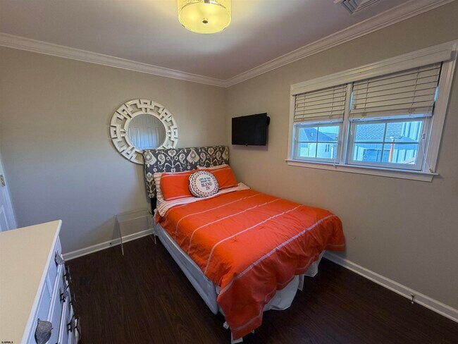 Building Photo - 26 S Coolidge Ave