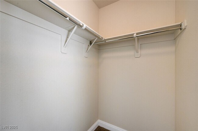 Building Photo - 5029 Upper Falls Ct