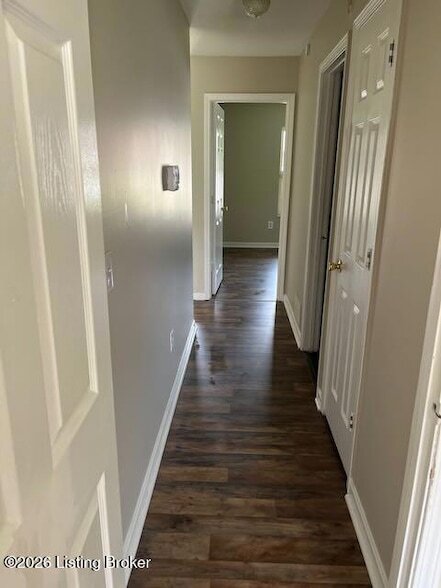 Building Photo - 1711B Cliff Ridge Ct