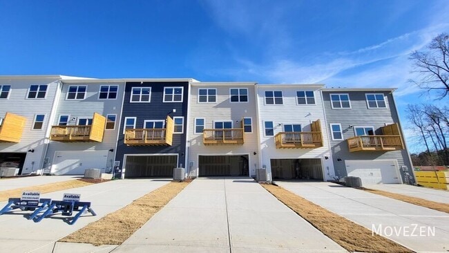 Building Photo - 720 Lucky Clover Way