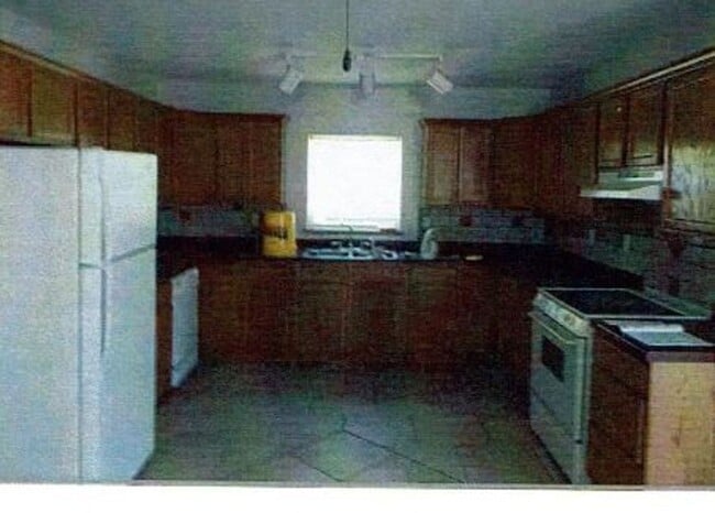 Building Photo - 1507 Farrar Dr