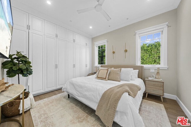 Building Photo - 12345 Huston St