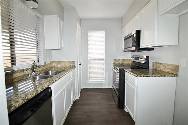 Building Photo - 6622 S Creek Dr