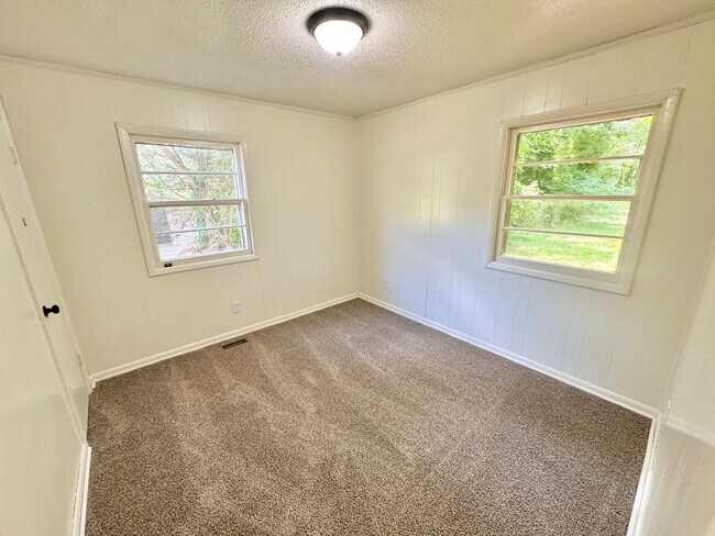 Building Photo - Statesville - 3BR/1BA