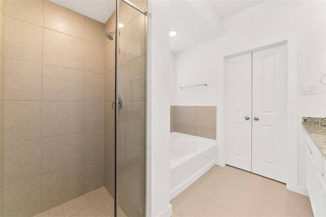 Building Photo - 5014 Chestnut Orch Dr