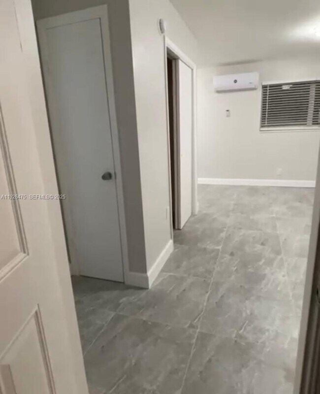 Building Photo - 3771 SW 1st St