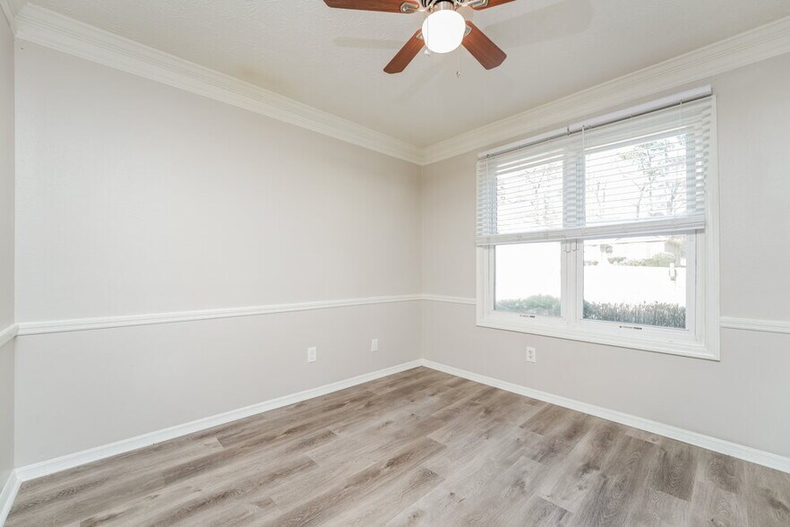 Building Photo - 4923 Windsor Downs Dr