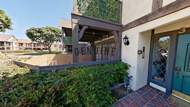 Building Photo - $500 off 1st Month ! 1 Bedroom ~ Live in t...