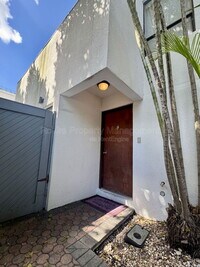 Building Photo - 2180 SW 9th Ave